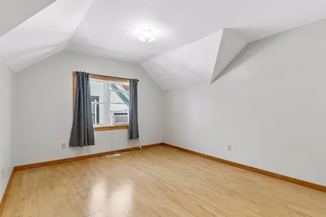 1275 Minnehaha Avenue W Saint Paul MN 55104