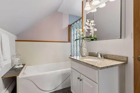 1275 Minnehaha Avenue W Saint Paul MN 55104