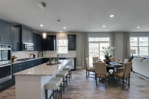 4978 Blake Way Woodbury MN 55129