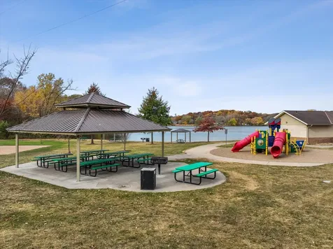 4978 Blake Way Woodbury MN 55129