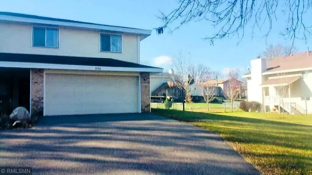 1074 Regency Drive Woodbury MN 55125