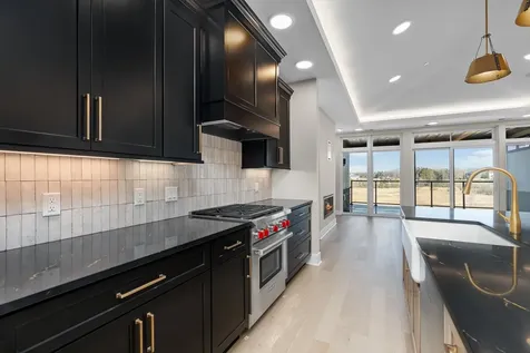 1 Hill Farm Road North Oaks MN 55127