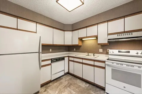 2576 Moundsview Drive Mounds View MN 55112