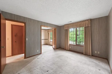 2576 Moundsview Drive Mounds View MN 55112