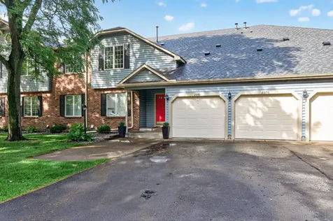 2576 Moundsview Drive Mounds View MN 55112