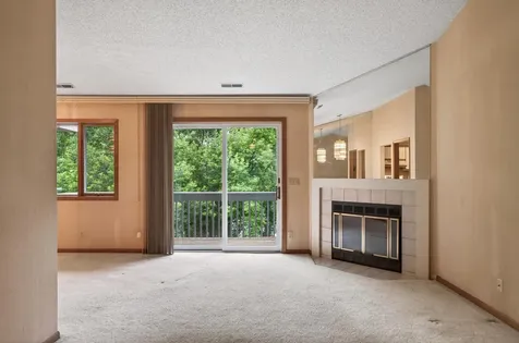 2576 Moundsview Drive Mounds View MN 55112