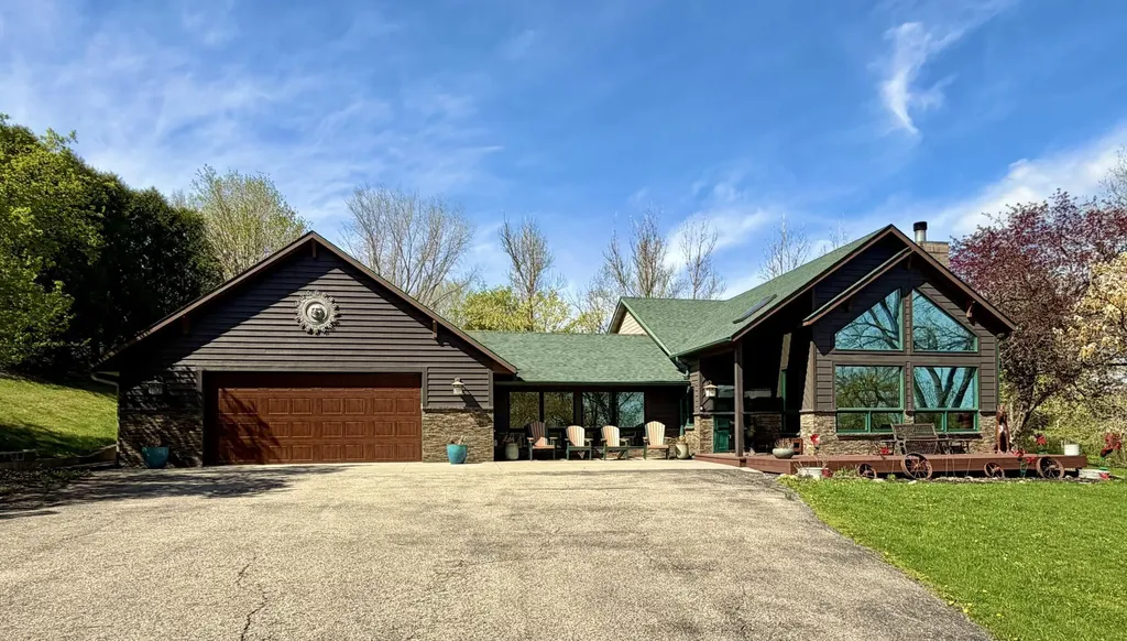 175 6th Lane NE Oronoco MN 55960