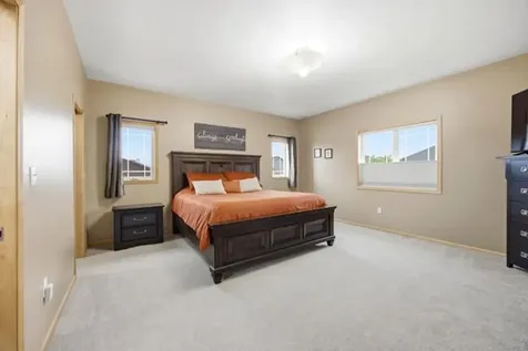 4758 43rd Street S Fargo ND 58104