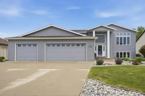4758 43rd Street S Fargo ND 58104