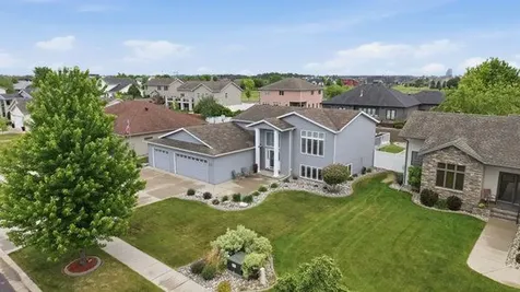 4758 43rd Street S Fargo ND 58104