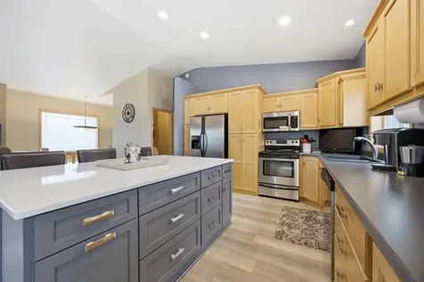 4758 43rd Street S Fargo ND 58104