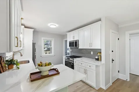 1245 Jefferson Avenue Saint Paul MN 55105