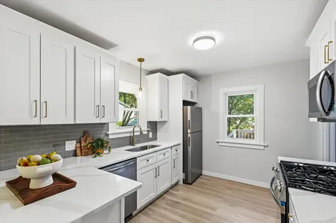 1245 Jefferson Avenue Saint Paul MN 55105