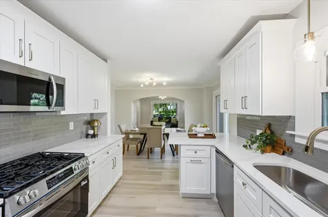 1245 Jefferson Avenue Saint Paul MN 55105
