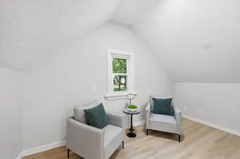 1245 Jefferson Avenue Saint Paul MN 55105