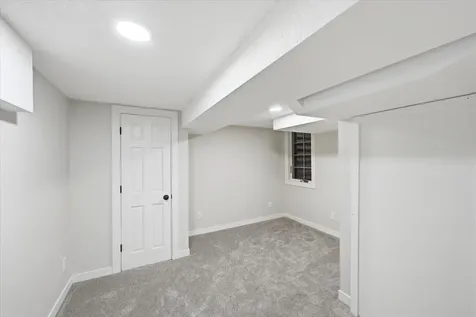 1245 Jefferson Avenue Saint Paul MN 55105