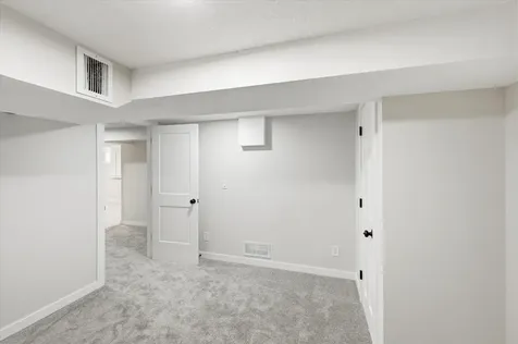 1245 Jefferson Avenue Saint Paul MN 55105