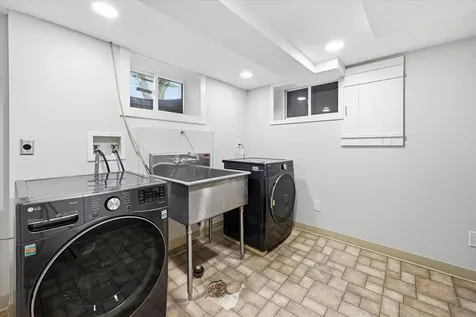 1245 Jefferson Avenue Saint Paul MN 55105