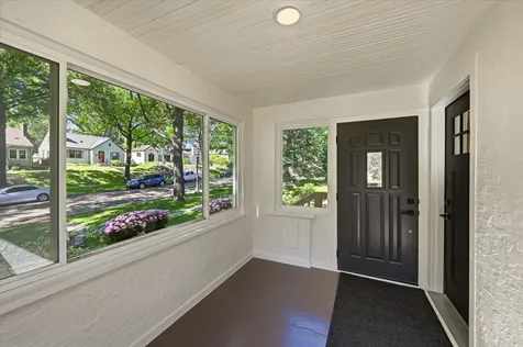 1245 Jefferson Avenue Saint Paul MN 55105