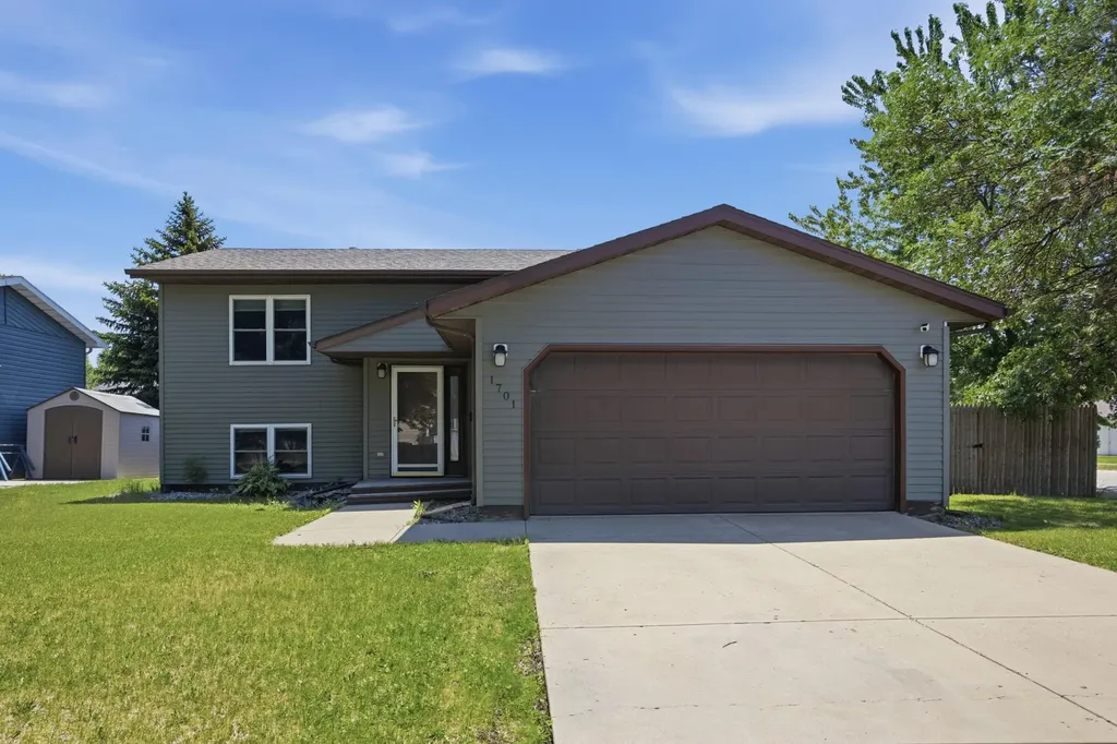 1701 3rd Avenue E West Fargo ND 58078