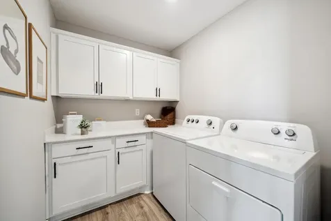 4991 Blake Way Woodbury MN 55129