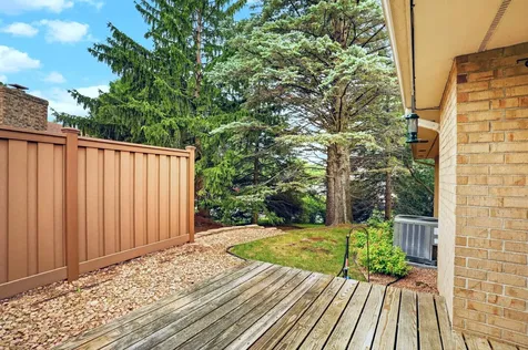 7055 Robinwood Trail Woodbury MN 55125