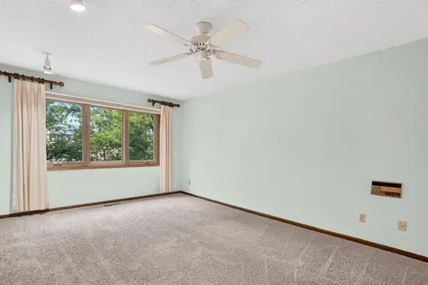 7055 Robinwood Trail Woodbury MN 55125