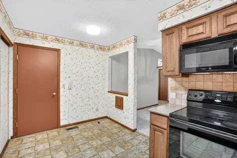 7055 Robinwood Trail Woodbury MN 55125