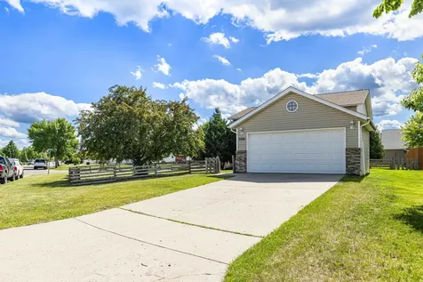 3391 39th Street S Moorhead MN 56560