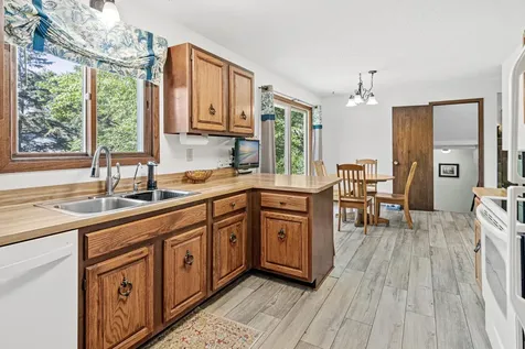 6321 Edgemont Circle N Brooklyn Park MN 55428