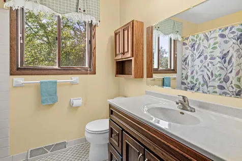 6321 Edgemont Circle N Brooklyn Park MN 55428