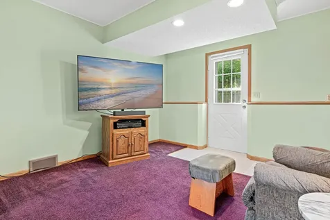 6321 Edgemont Circle N Brooklyn Park MN 55428