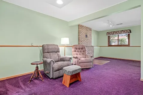 6321 Edgemont Circle N Brooklyn Park MN 55428