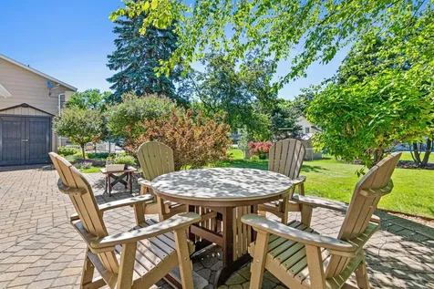 6321 Edgemont Circle N Brooklyn Park MN 55428