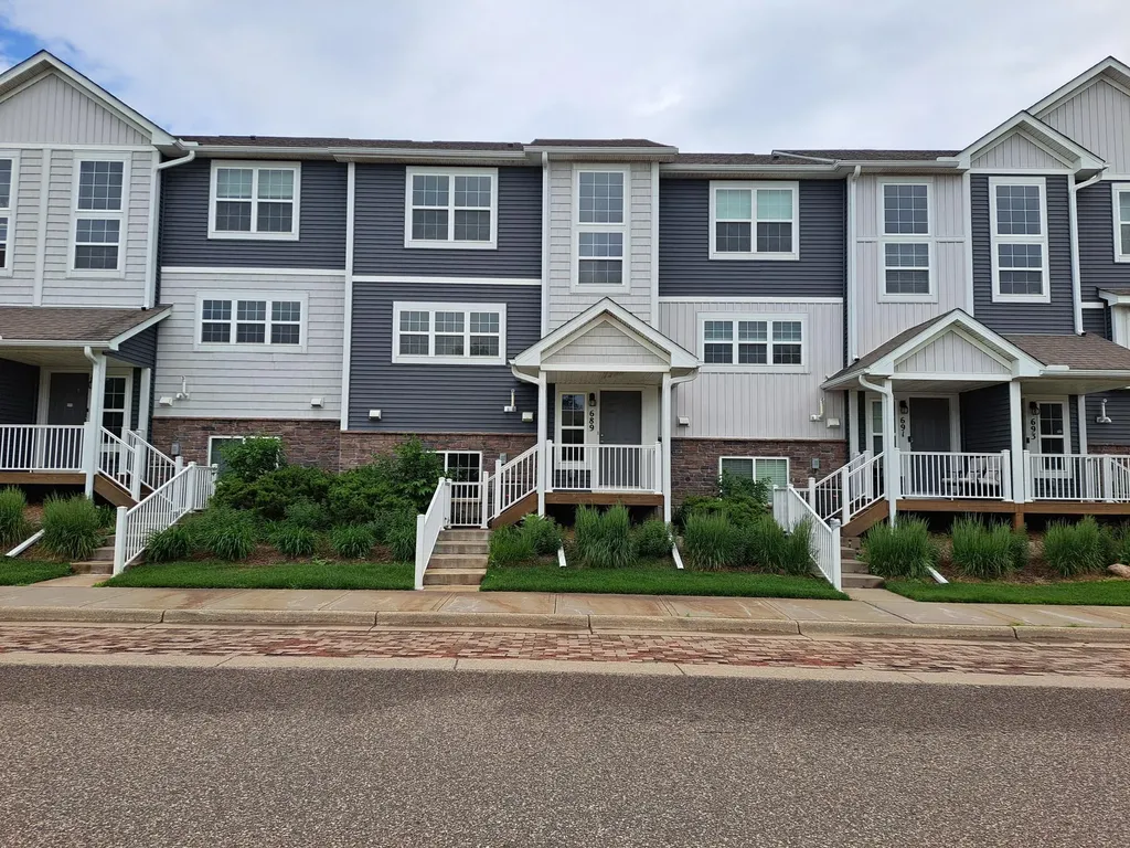 689 Village Drive Lino Lakes MN 55014