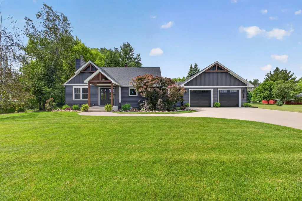 1914 12th Avenue NE Austin MN 55912