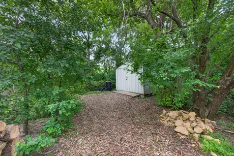 1914 12th Avenue NE Austin MN 55912