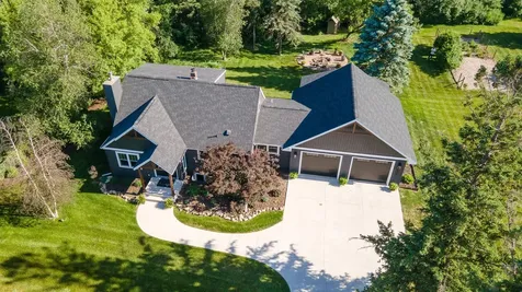1914 12th Avenue NE Austin MN 55912