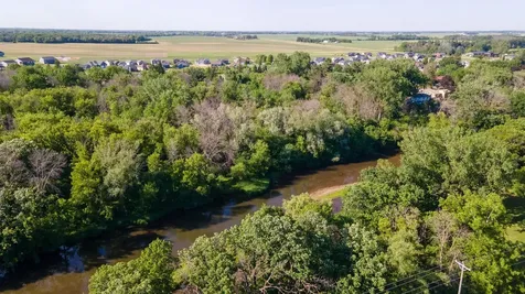 1914 12th Avenue NE Austin MN 55912