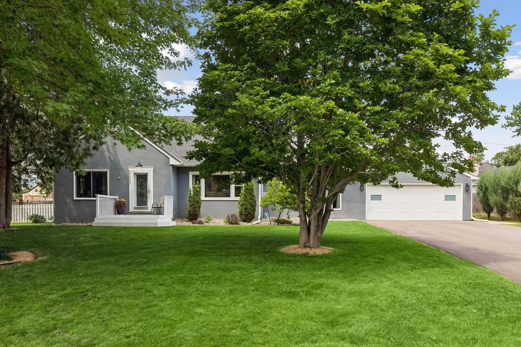 23495 Water Street Hampton MN 55031