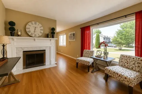 8750 Queensland Lane N Maple Grove MN 55311