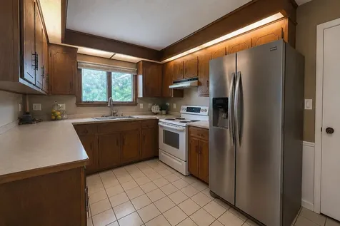 8750 Queensland Lane N Maple Grove MN 55311