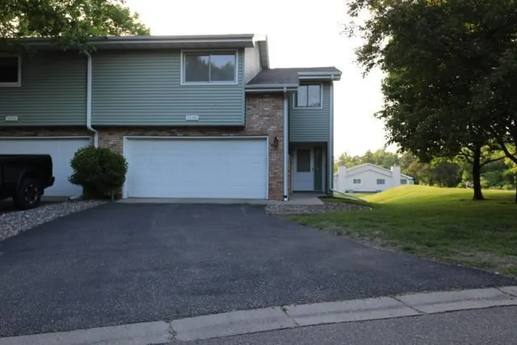 18300 Creeks Bend Drive Minnetonka MN 55345