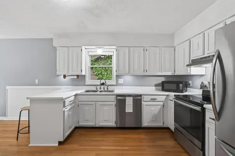 2210 Matterhorn Lane Saint Paul MN 55119