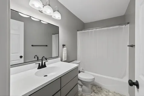 2210 Matterhorn Lane Saint Paul MN 55119