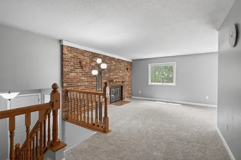2210 Matterhorn Lane Saint Paul MN 55119