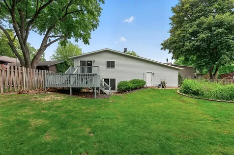 2210 Matterhorn Lane Saint Paul MN 55119