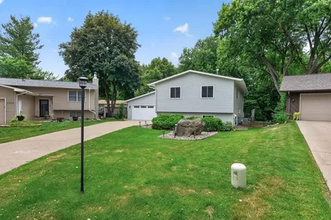 2210 Matterhorn Lane Saint Paul MN 55119