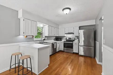 2210 Matterhorn Lane Saint Paul MN 55119