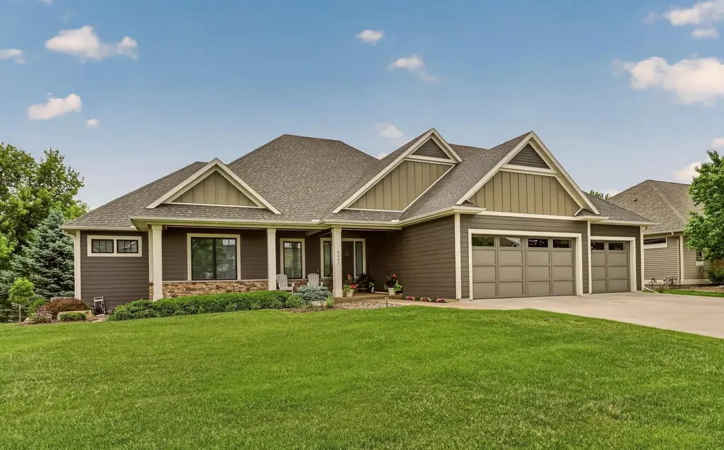 2022 Shannon Oaks Boulevard NE Rochester MN 55906